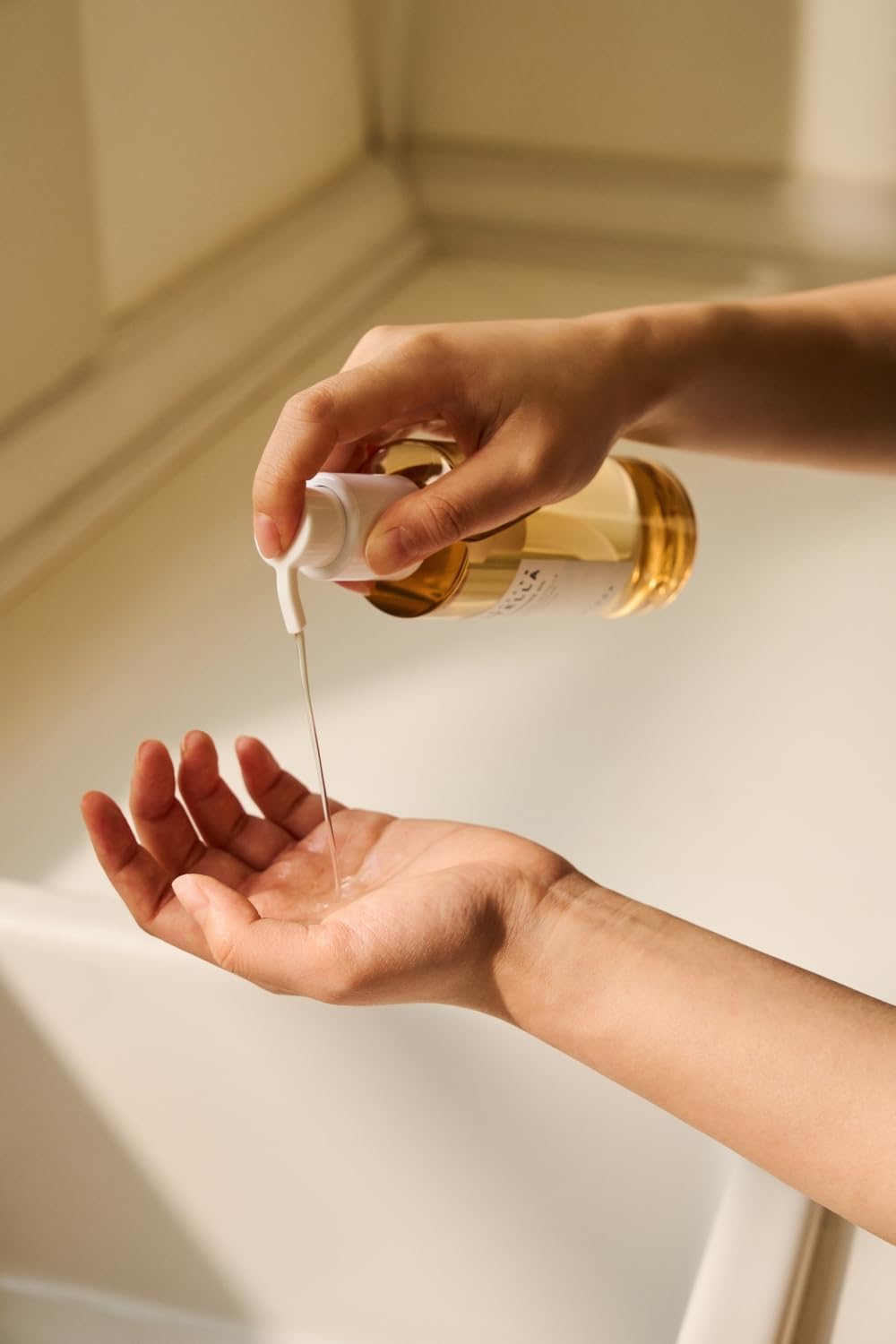 Centella Light Cleansing Oil